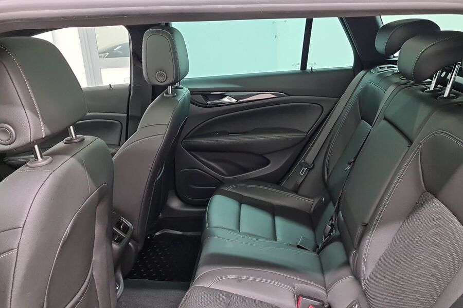 Opel Insignia vaihtoauto