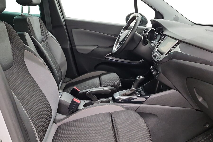 Opel Crossland X vaihtoauto