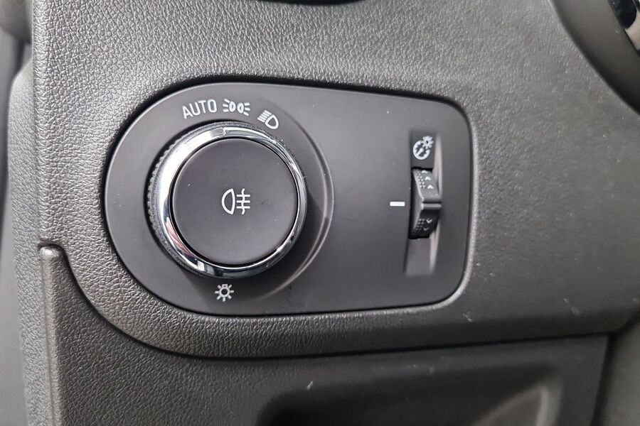 Opel Crossland X vaihtoauto