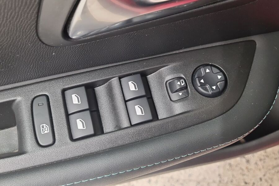 Peugeot 208 vaihtoauto