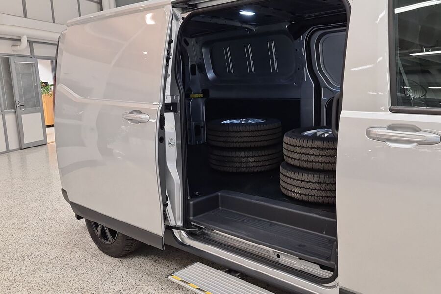 Maxus e-Deliver 7 vaihtoauto