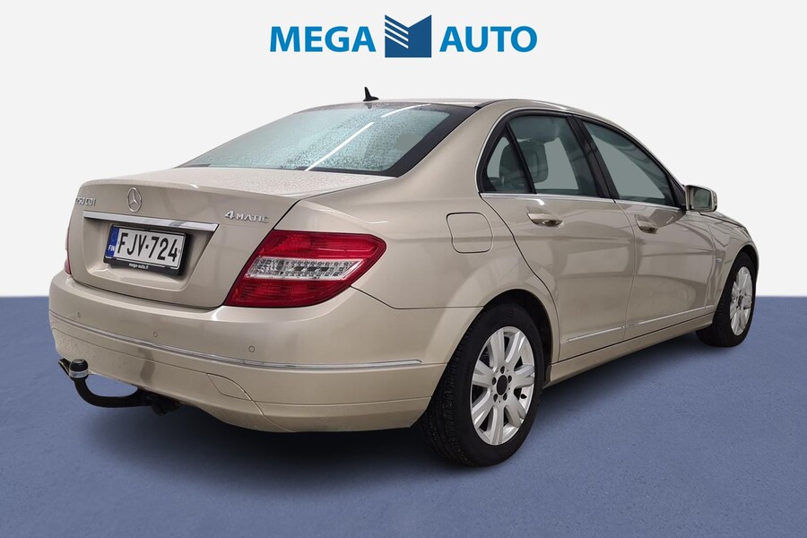 Mercedes-Benz C vaihtoauto