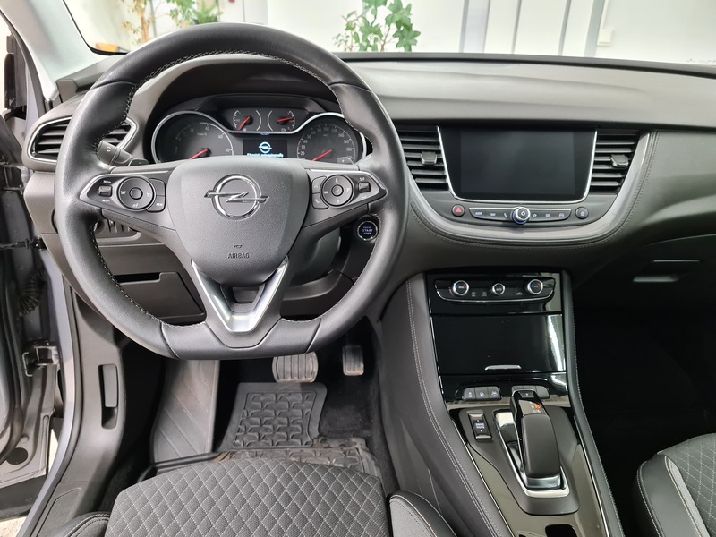 Opel Grandland X vaihtoauto