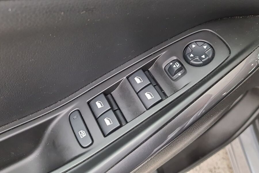 Opel Grandland X vaihtoauto