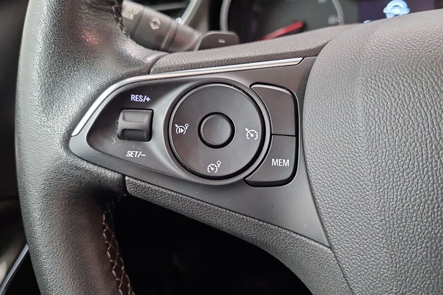 Opel Grandland X vaihtoauto