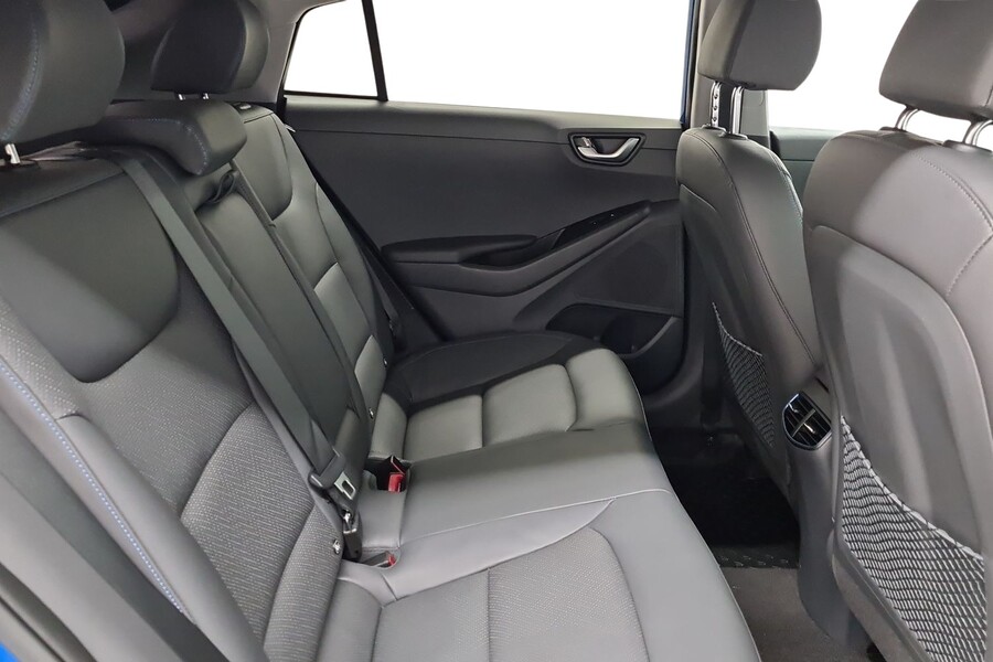 Hyundai IONIQ hybrid vaihtoauto