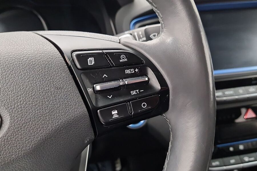 Hyundai IONIQ hybrid vaihtoauto