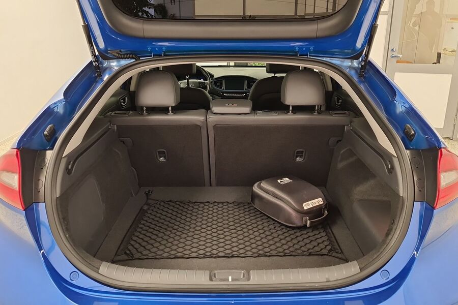 Hyundai IONIQ plug-in vaihtoauto