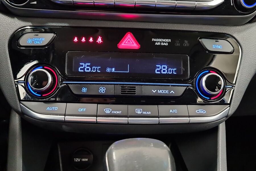 Hyundai IONIQ plug-in vaihtoauto