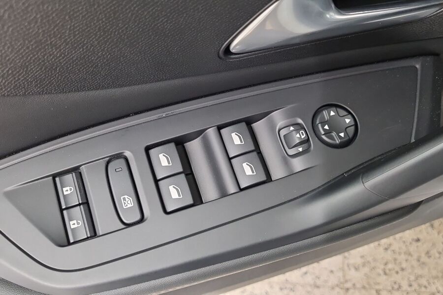 Peugeot 408 vaihtoauto