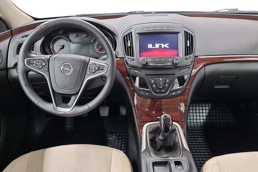 Opel Insignia vaihtoauto