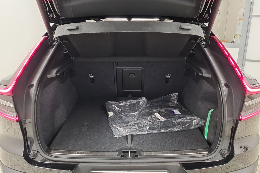 Volvo C40 vaihtoauto