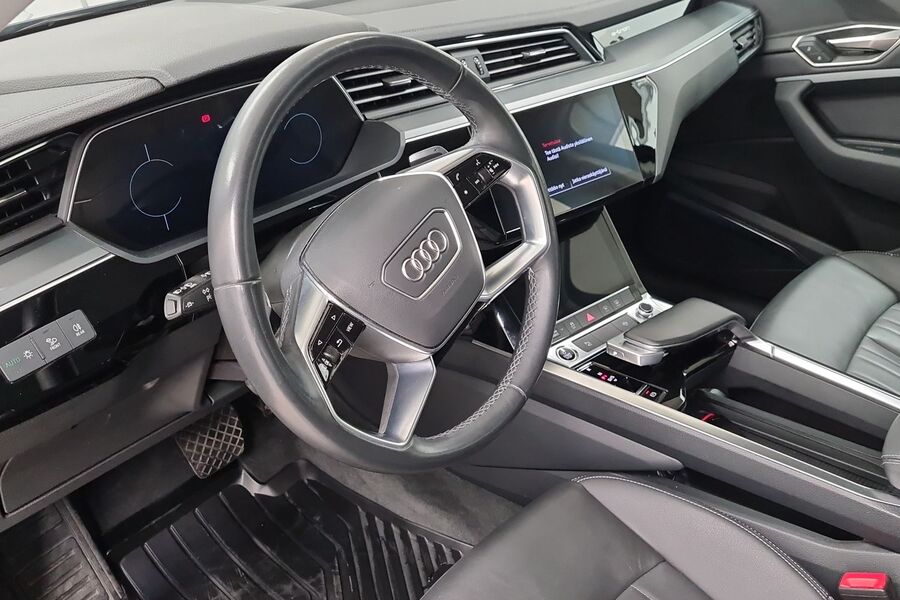 Audi Q8 e-tron vaihtoauto