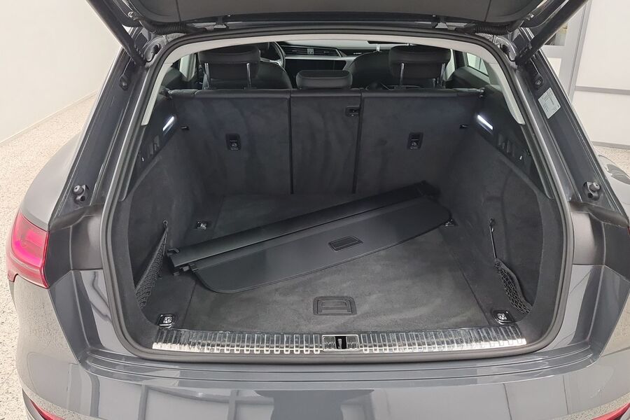 Audi Q8 e-tron vaihtoauto