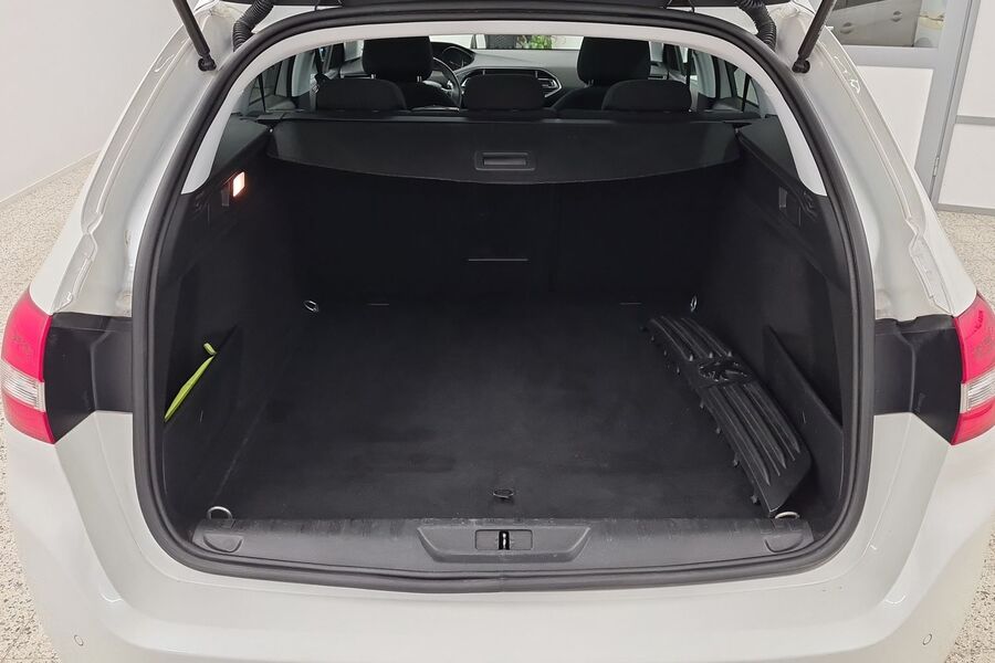 Peugeot 308 vaihtoauto