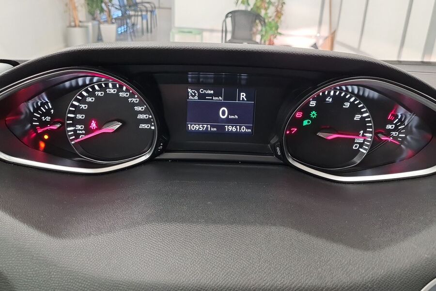 Peugeot 308 vaihtoauto