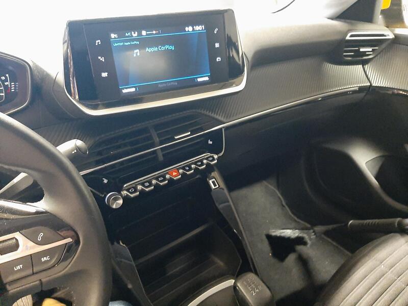 Peugeot 208 vaihtoauto