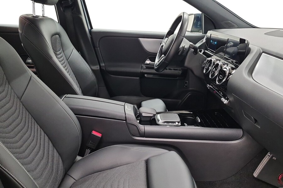 Mercedes-Benz GLA vaihtoauto