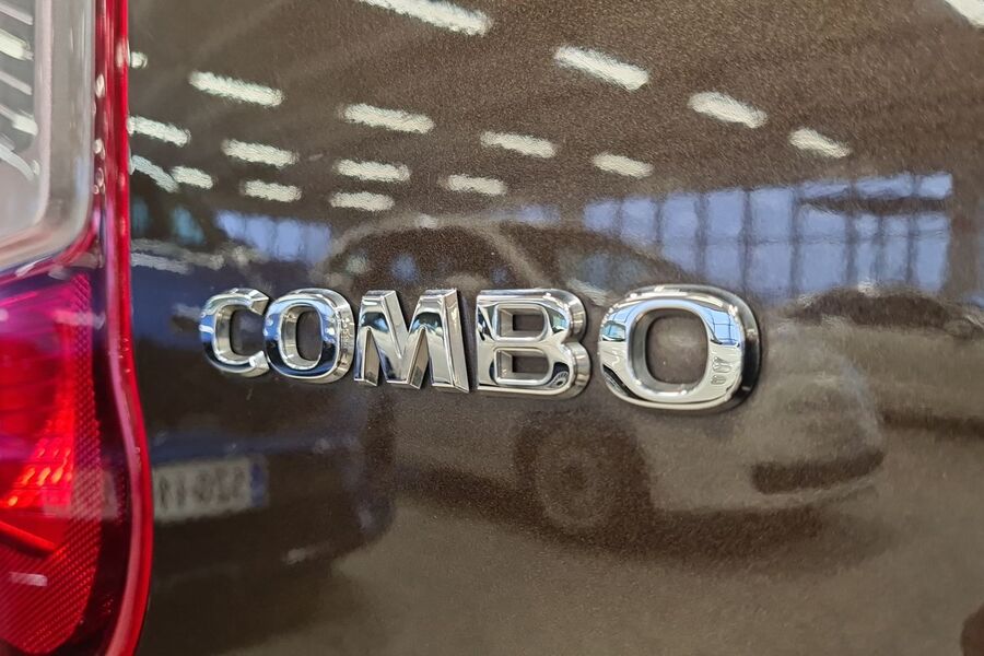 Opel Combo vaihtoauto