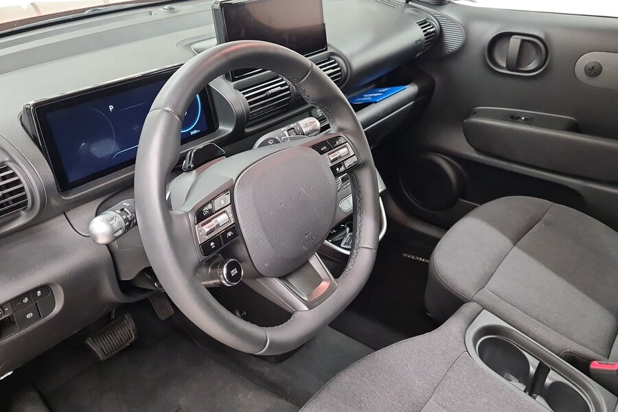 Hyundai INSTER vaihtoauto