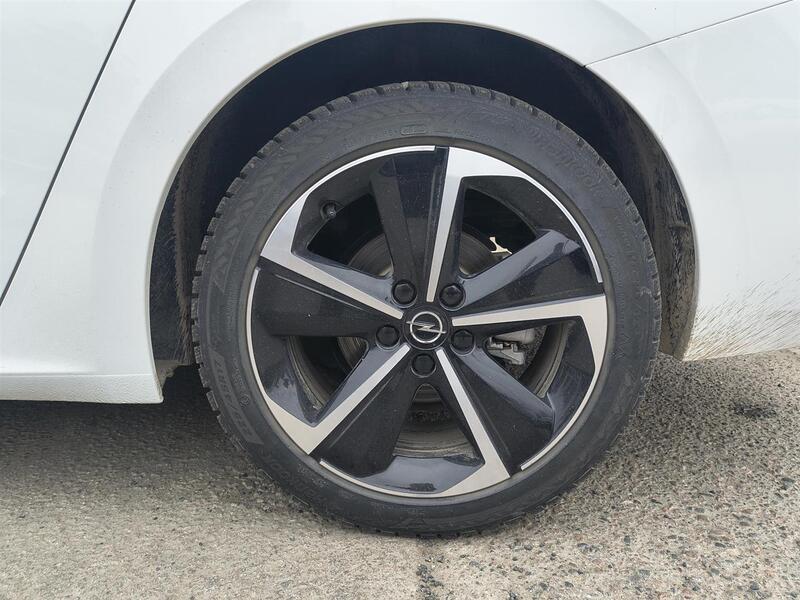 Opel Astra vaihtoauto