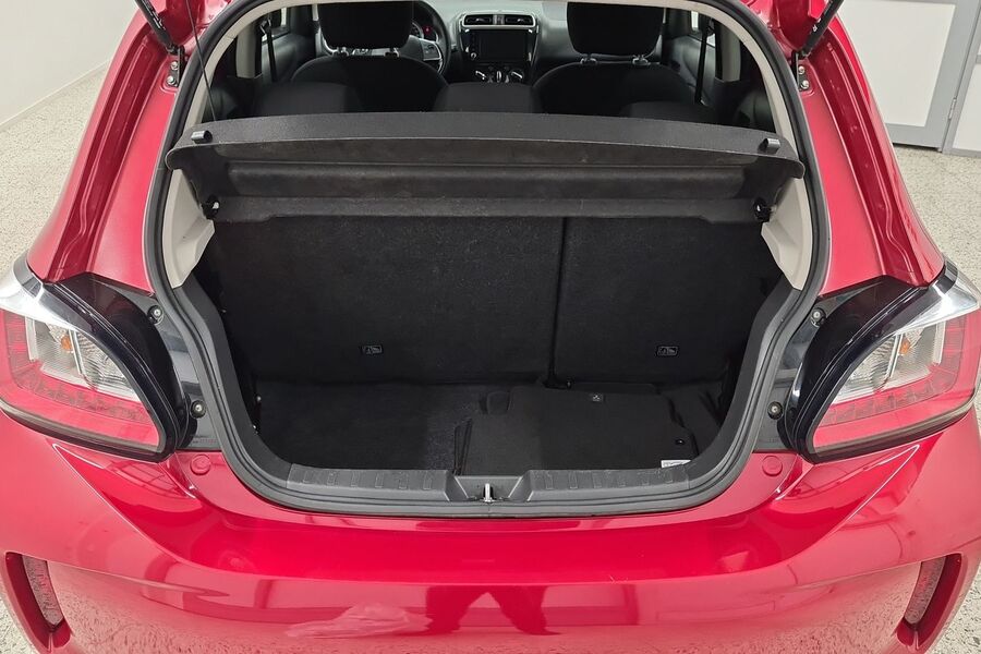 Mitsubishi Space Star vaihtoauto