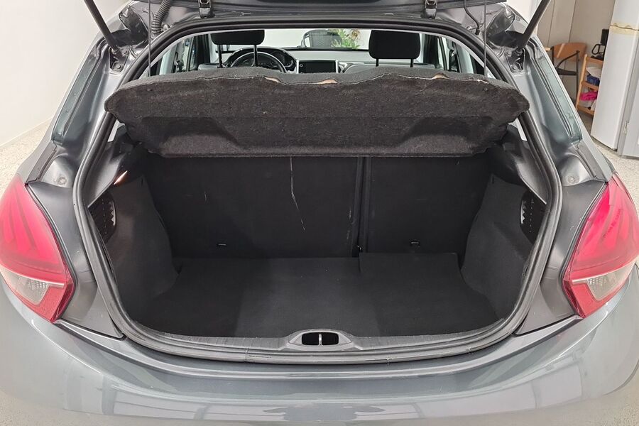 Peugeot 208 vaihtoauto