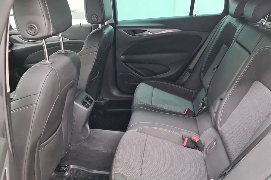 Opel Insignia vaihtoauto