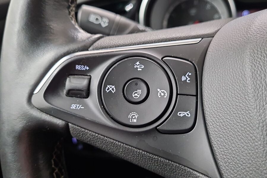 Opel Insignia vaihtoauto