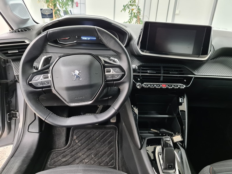 Peugeot 208 vaihtoauto