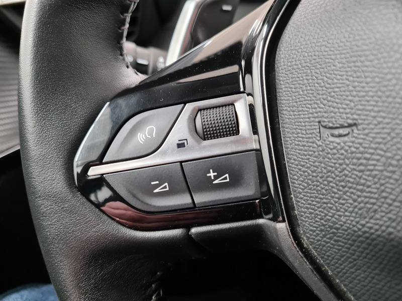 Peugeot 208 vaihtoauto