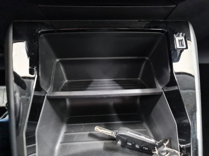 Peugeot 208 vaihtoauto