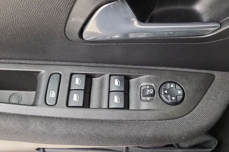 Peugeot 208 vaihtoauto