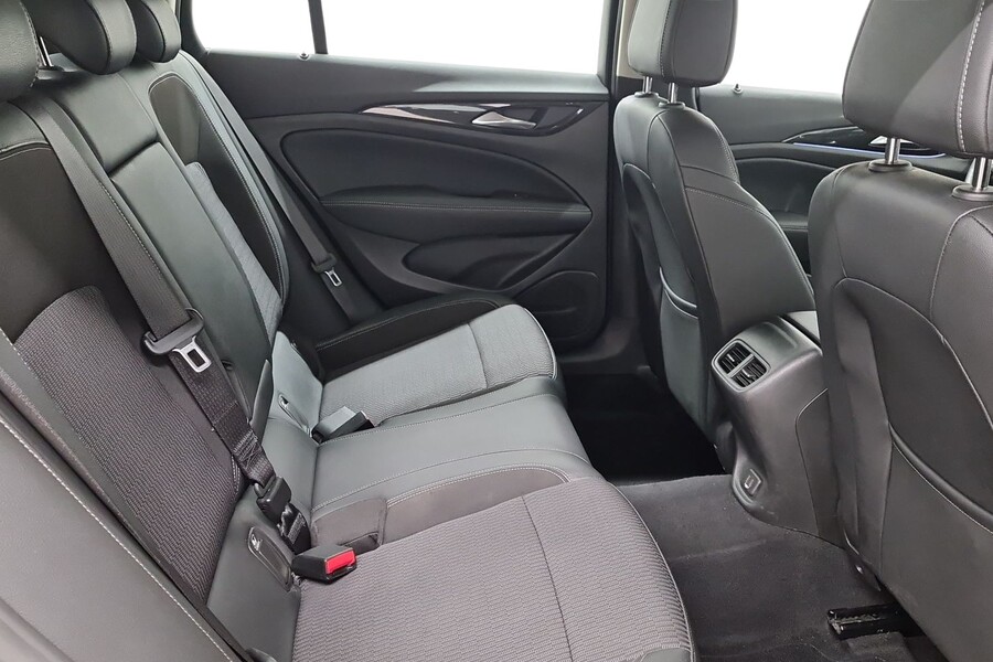 Opel Insignia vaihtoauto