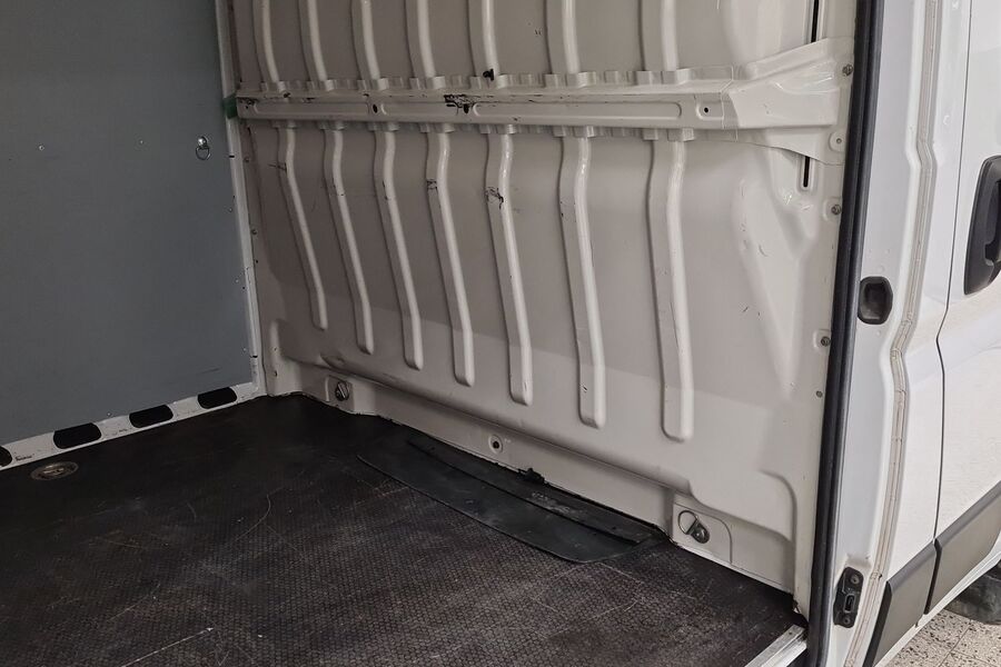 Peugeot Boxer vaihtoauto