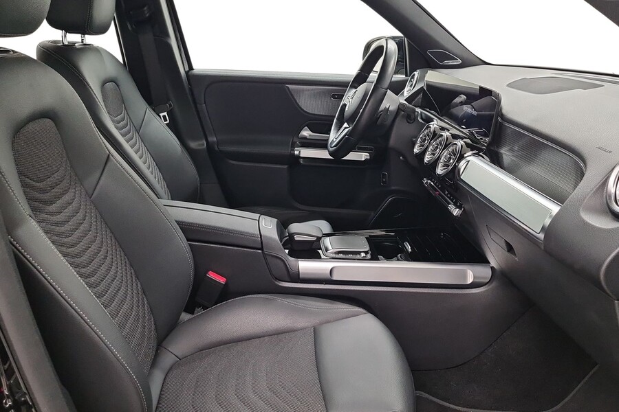 Mercedes-Benz EQB vaihtoauto