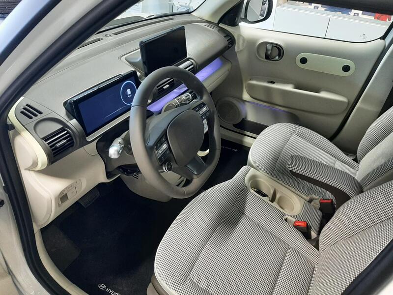 Hyundai INSTER vaihtoauto