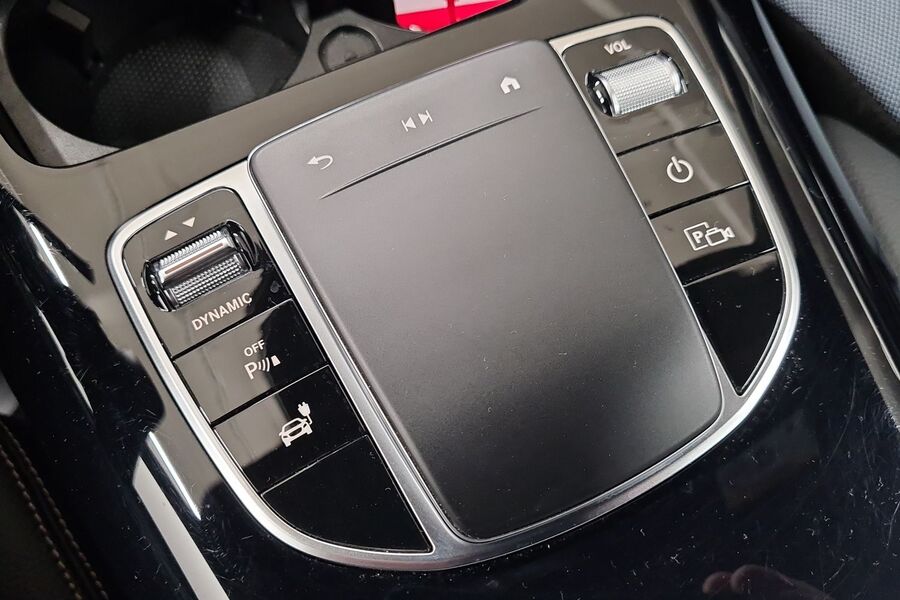 Mercedes-Benz EQC vaihtoauto