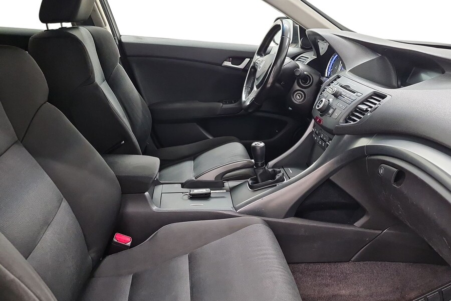 Honda Accord vaihtoauto