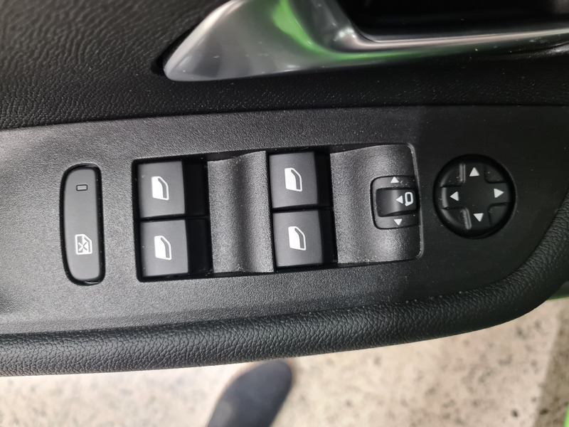 Opel Mokka-e vaihtoauto