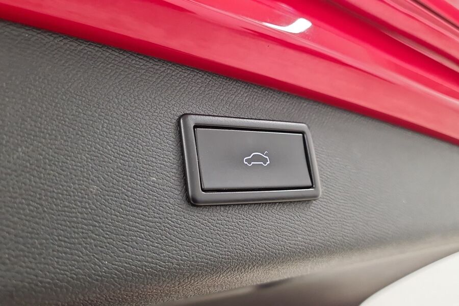 SEAT Leon Sportstourer vaihtoauto