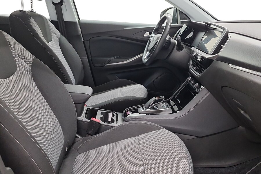 Opel Grandland vaihtoauto