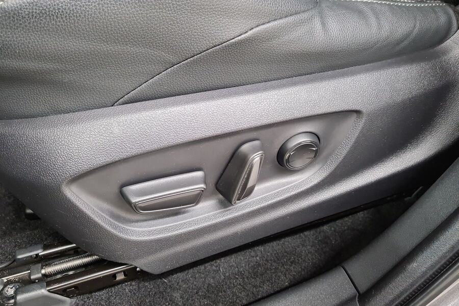 Toyota bZ4X vaihtoauto