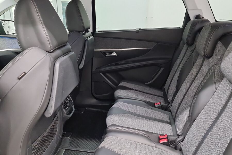 Peugeot 5008 vaihtoauto