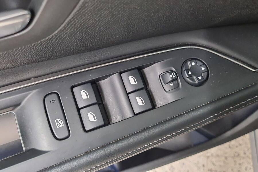 Peugeot 5008 vaihtoauto