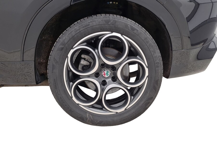 Alfa Romeo Tonale vaihtoauto