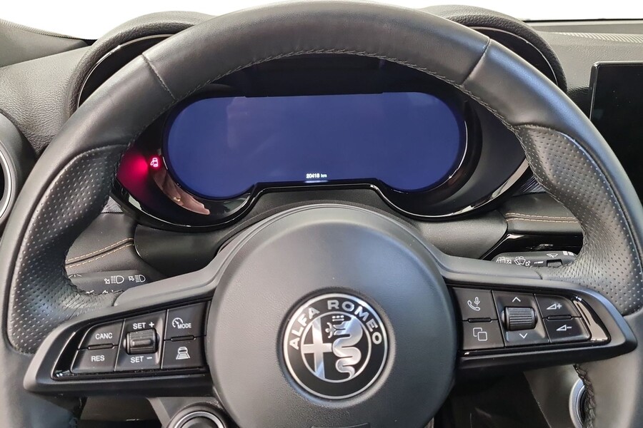 Alfa Romeo Tonale vaihtoauto