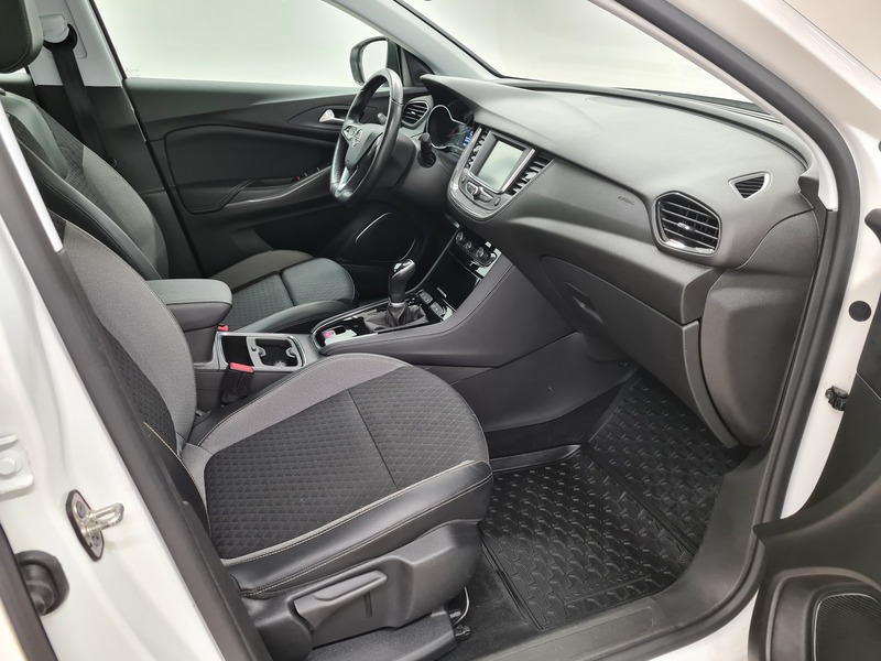 Opel Grandland X vaihtoauto