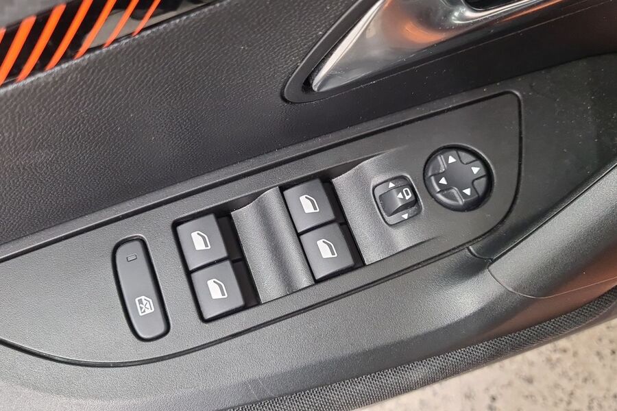 Peugeot 2008 vaihtoauto