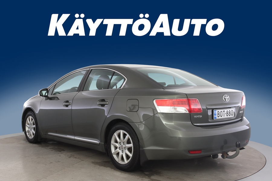 Toyota Avensis vaihtoauto